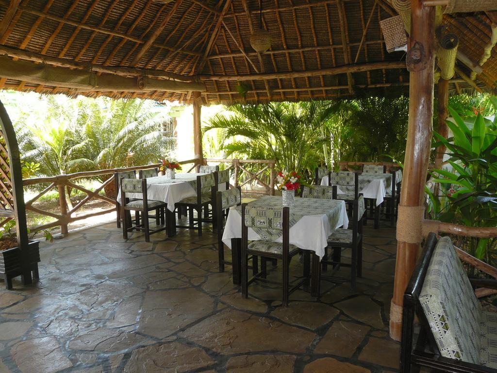 African Dream Cottages - Playa de Diani Exterior foto