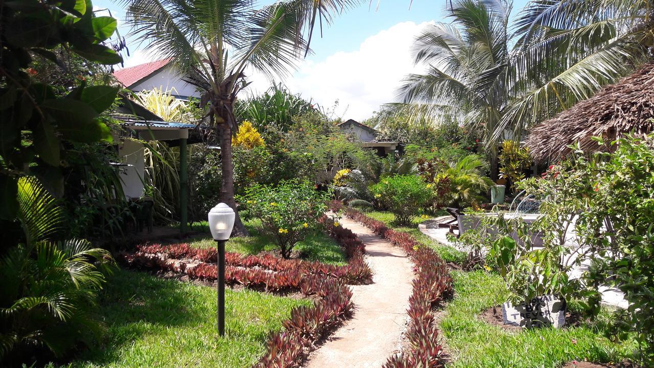 African Dream Cottages - Playa de Diani Exterior foto